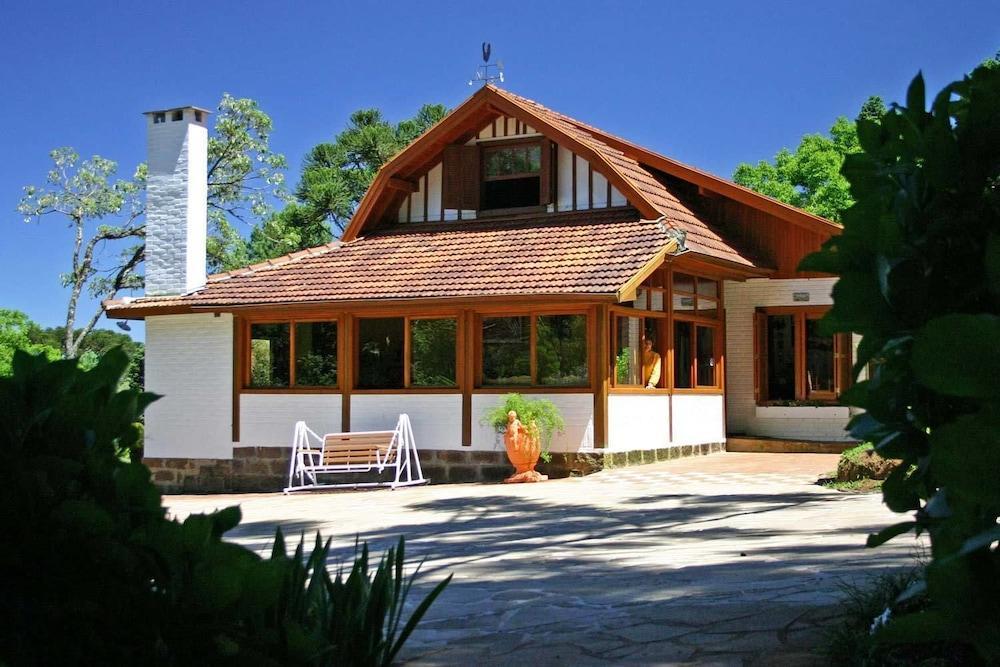 Hotel Chalets Do Vale